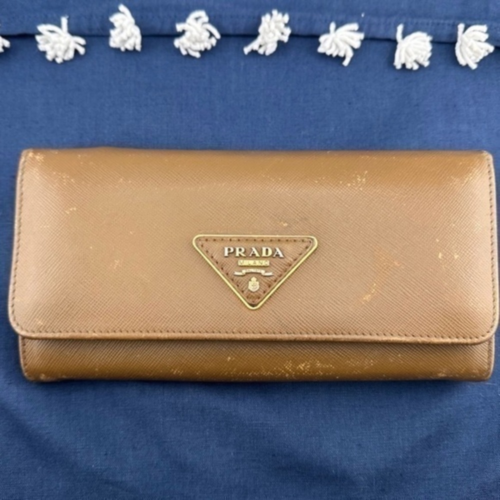 AUTHENTIC Prada Saffiano Lux Leather Logo Flap Continental Wallet. Color…
